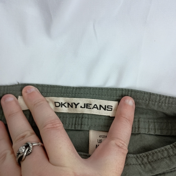 2/$30 DKNY Casual Olive Summer Shorts (#865) - Picture 2 of 12